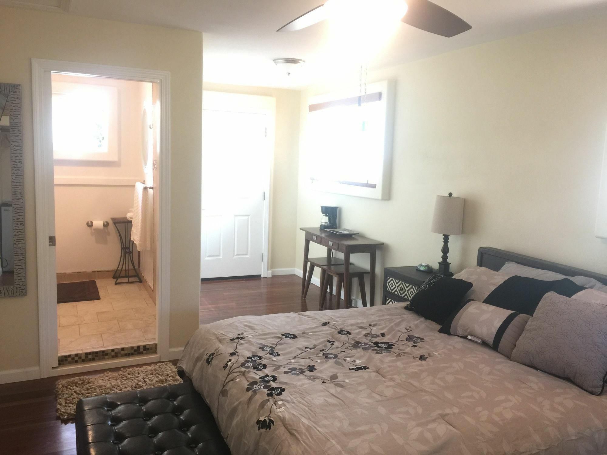 Aaron'S Cottage Хило Екстериор снимка