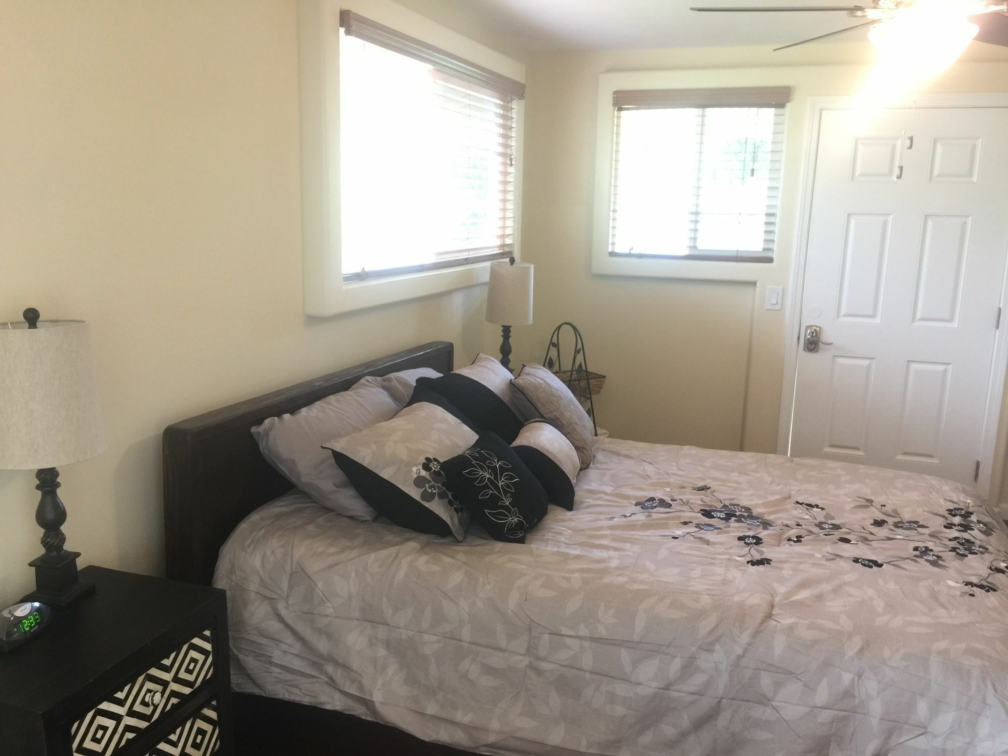 Aaron'S Cottage Хило Екстериор снимка